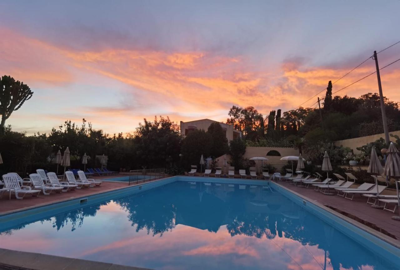Residence Esmeraldo Capo Vaticano Kültér fotó